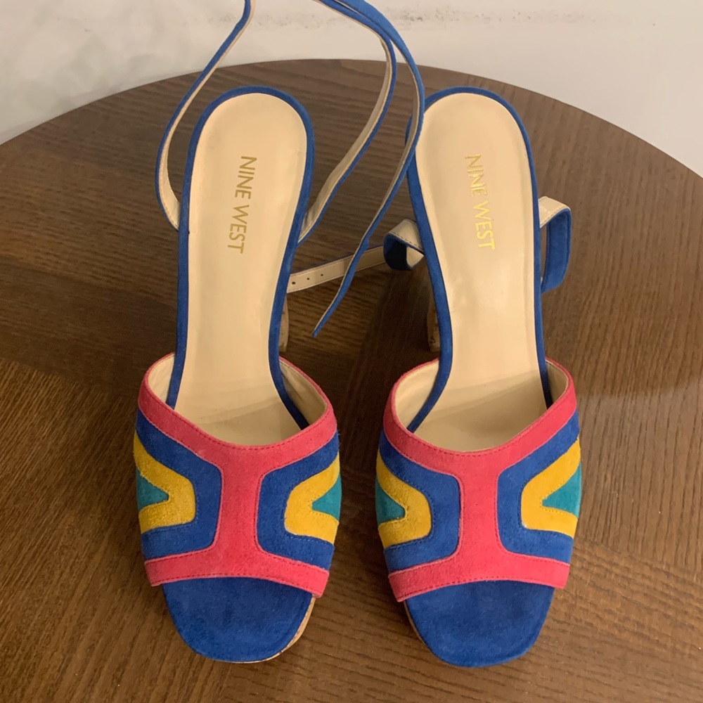 Multi color Sunset Nine West Heel, Size 8.